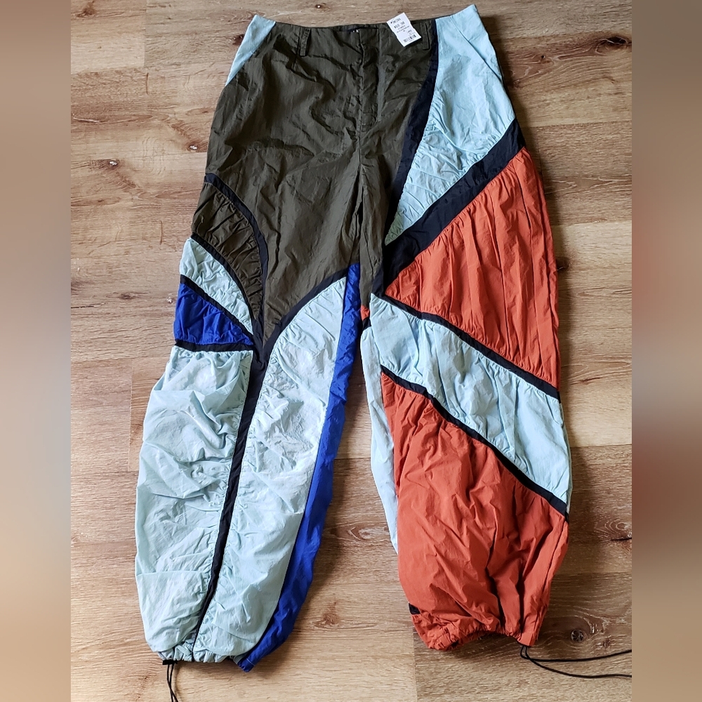 AKIRA Colorblock Windbreaker Pants SZ LARGE NWT